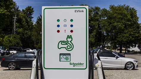 Schneider Electric Vehicle Charging Stations Exposed to Hacker 